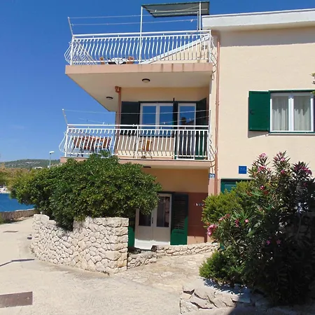 Obitelji Lemac * פרימוסטן