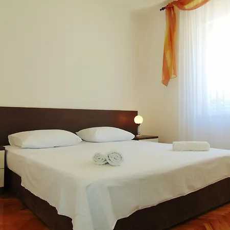 Apartment Obitelji Lemac *