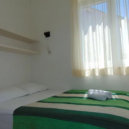 Obitelji Lemac Apartment