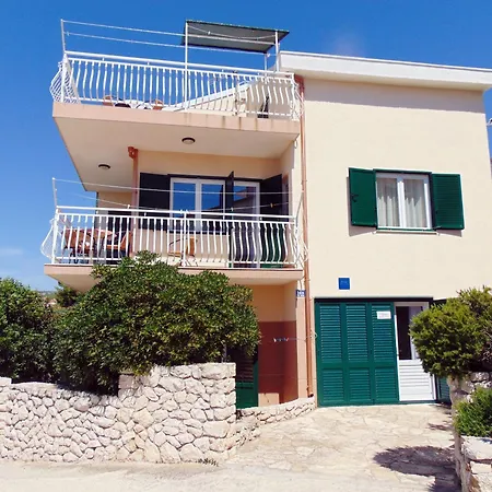 Apartment Obitelji Lemac Primosten
