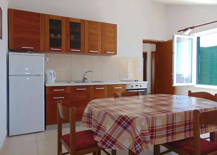 Obitelji Lemac * פרימוסטן