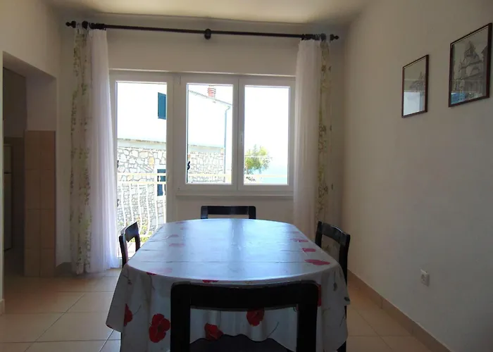 Obitelji Lemac פרימוסטן